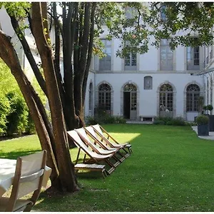 https://les-jardins-de-marze.fr-provencehotel.com